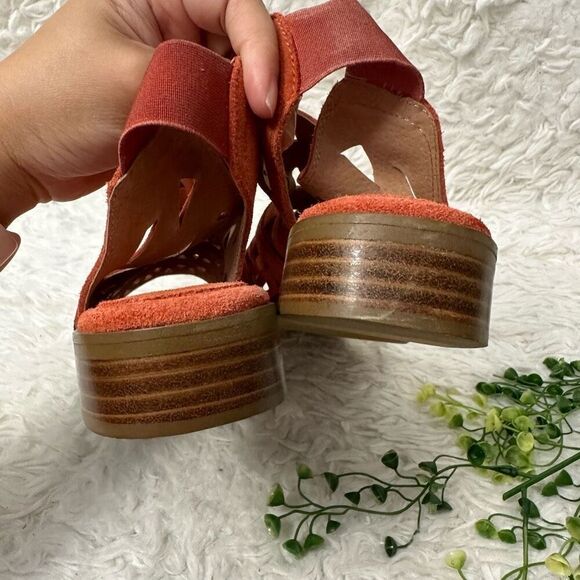 Diba DREAMER Orange Suede Cut Out Open Toe Women's Sandals size 7 M - Picture 5 of 7